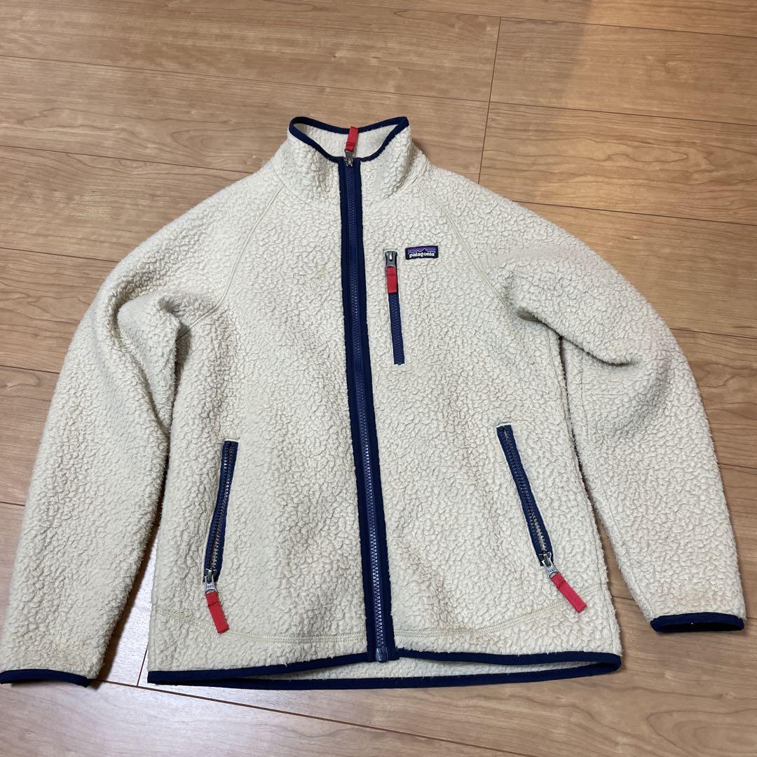 キッズ　patagonia フリースジャケット クリーム色