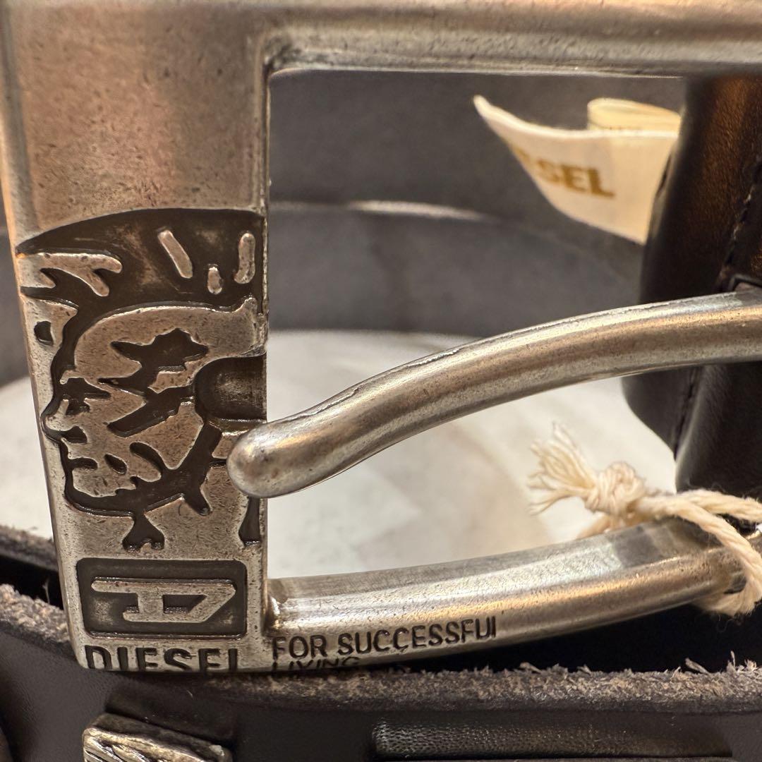 ディーゼル　ベルト　Diesel 文字