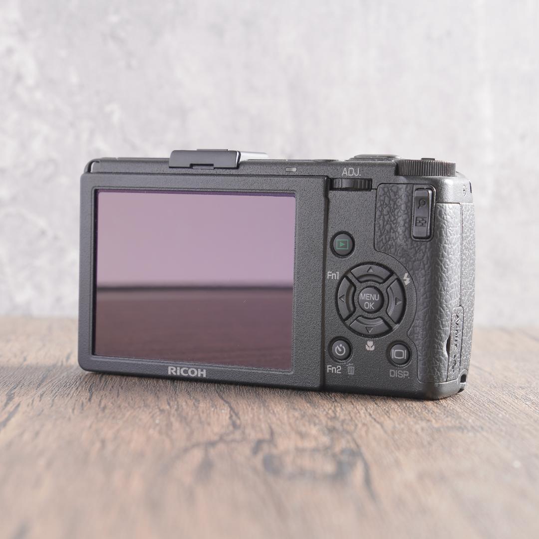 ショット数4393回で美品✨RICOH GR DIGITAL III 428-1 - メルカリ