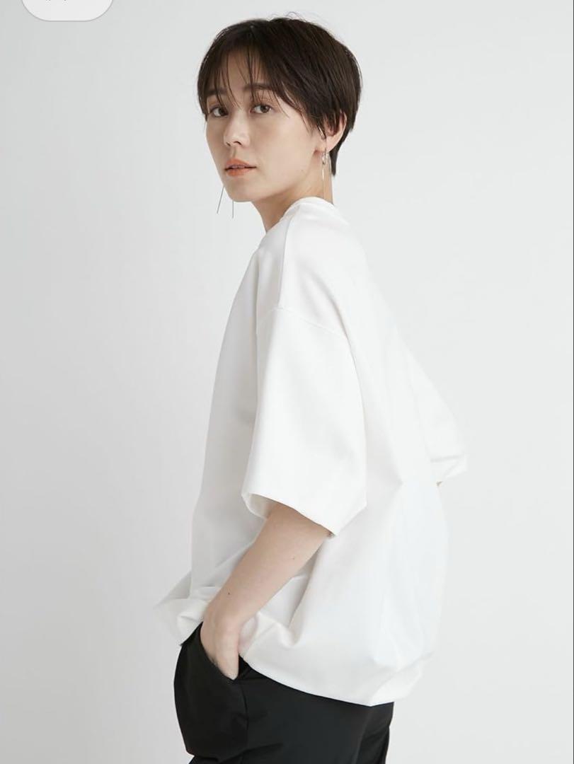 新品未使用【emmi atelier】コクーンシルエットプルオーバー