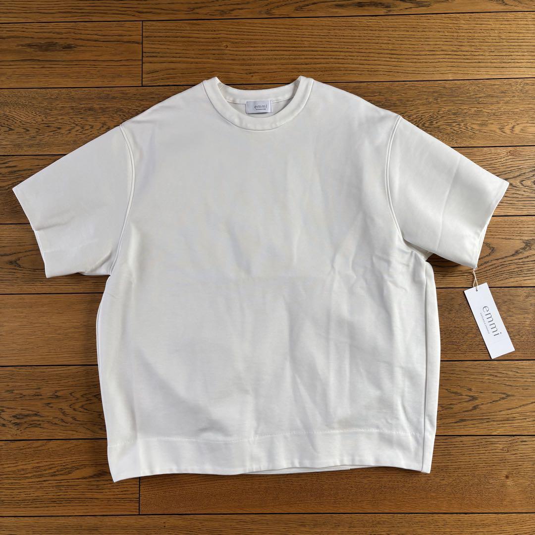 新品未使用【emmi atelier】コクーンシルエットプルオーバー