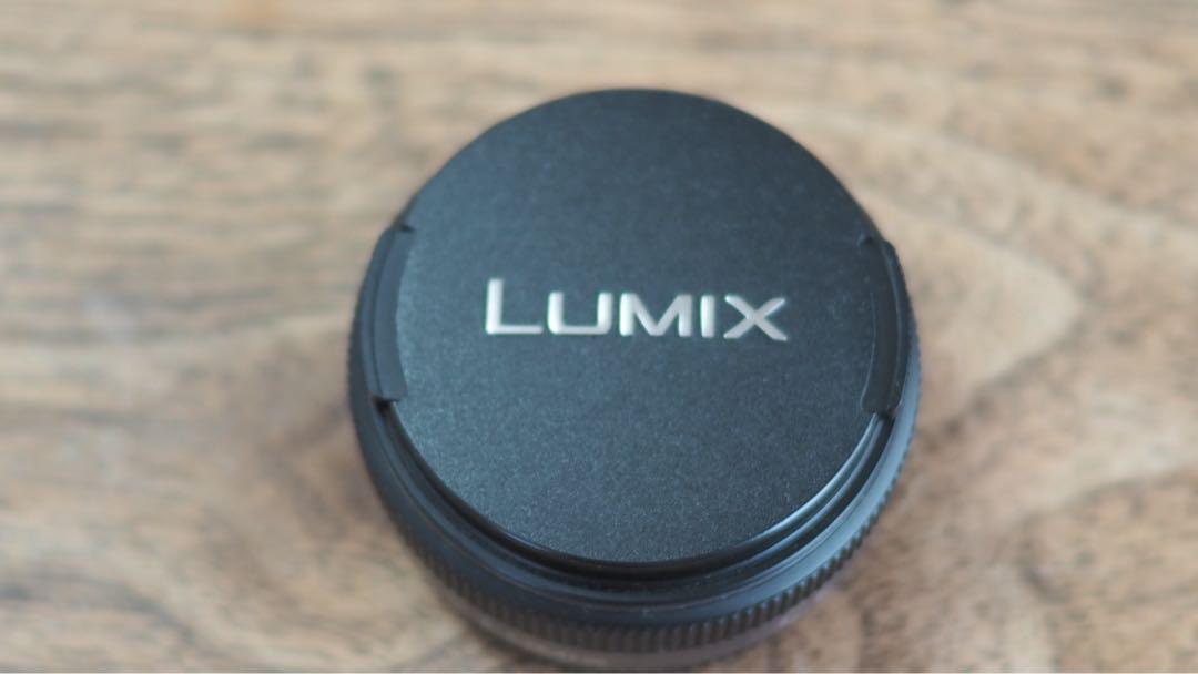 LUMIX 14mm F2.5 レンズ　パンケーキ　中古