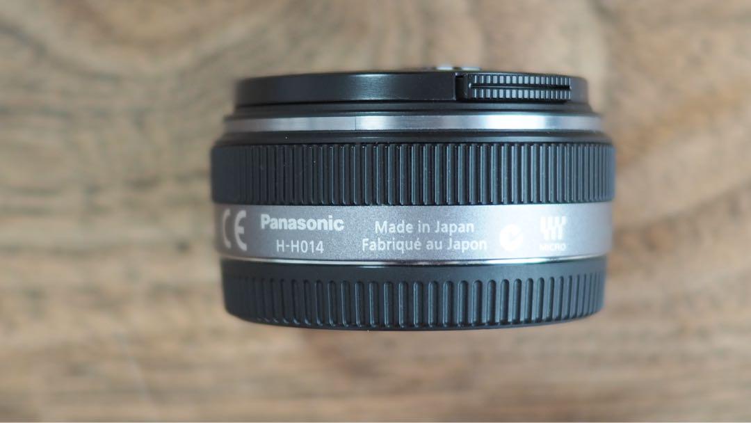 LUMIX 14mm F2.5 レンズ　パンケーキ　中古