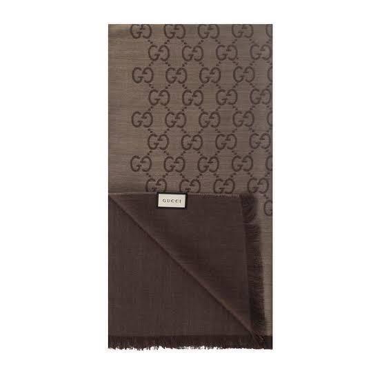 Gucci シルクスカーフ
