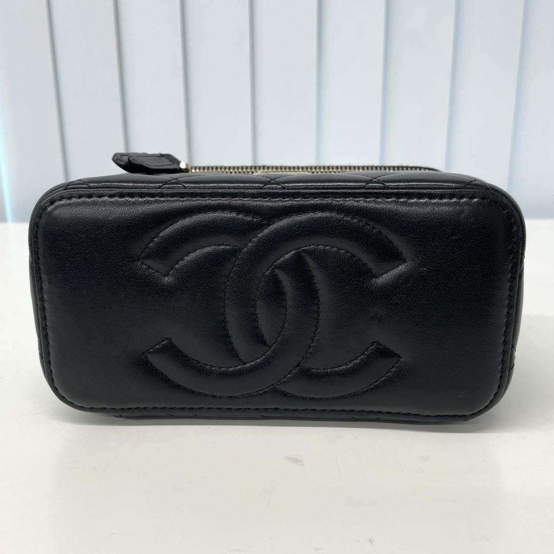 未使用✨CHANEL ラムスキン　マトラッセ　2way バニティ　チェーン