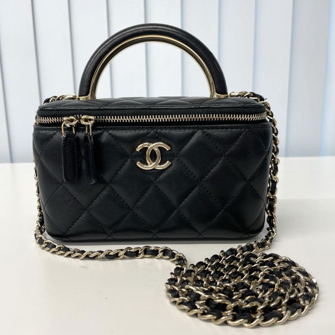 未使用✨CHANEL ラムスキン　マトラッセ　2way バニティ　チェーン