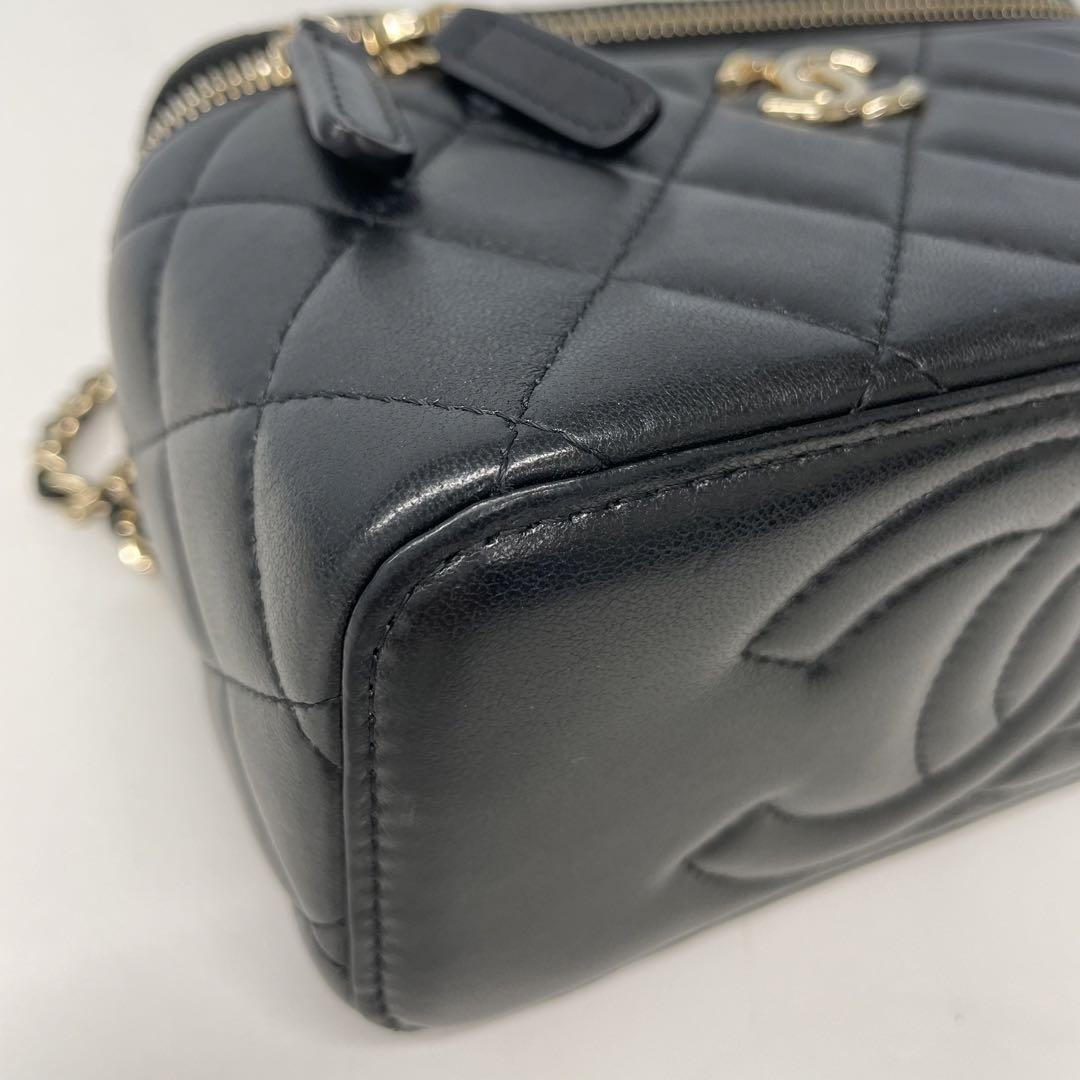 未使用✨CHANEL ラムスキン　マトラッセ　2way バニティ　チェーン