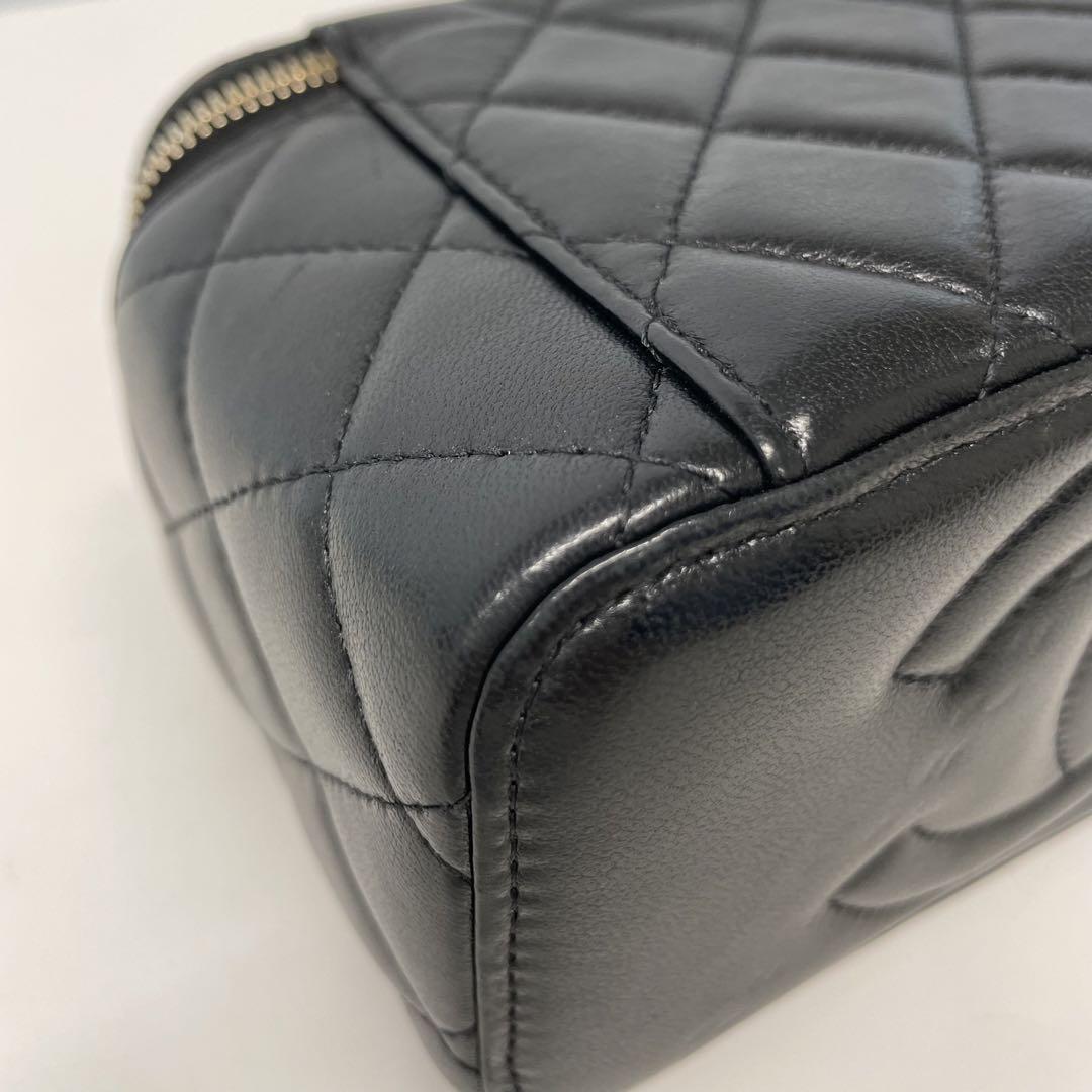 未使用✨CHANEL ラムスキン　マトラッセ　2way バニティ　チェーン