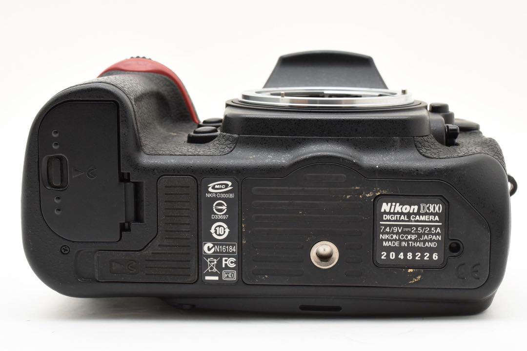Nikon D300 デジタル一眼レフカメラ
