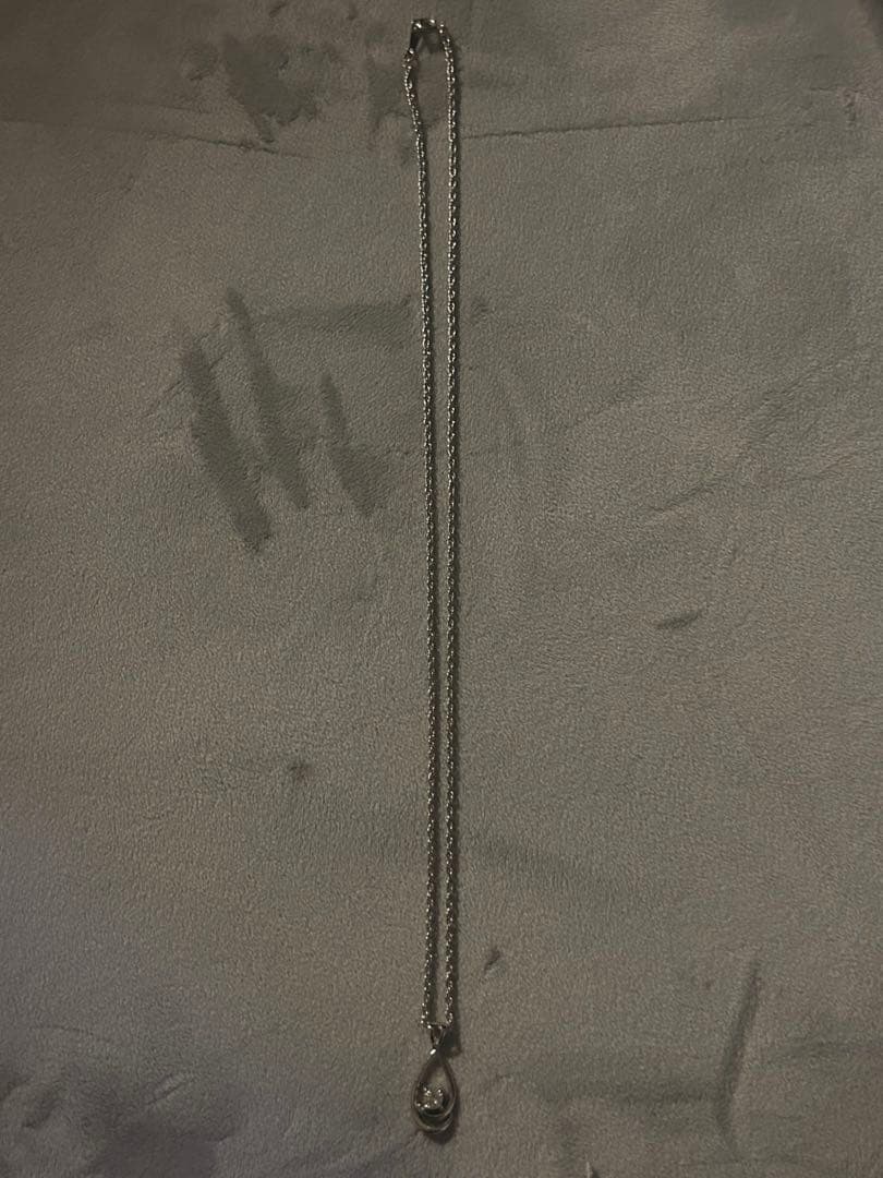 1粒ダイヤモンドネックレス