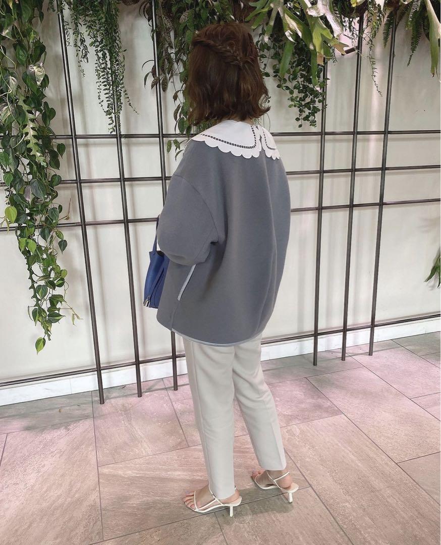 美品 yori ノーカラーウールショートコート