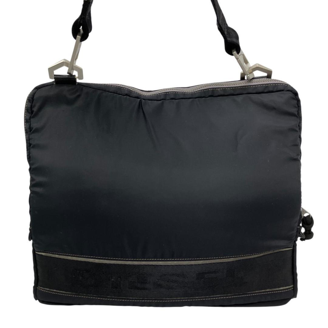 ショルダーバッグ