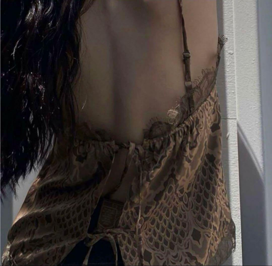 新品未使用✨️ジュエミ バックノット レースキャミソール ブラウン 完売品 希少 Back Knot Lace Cami – JUEMI