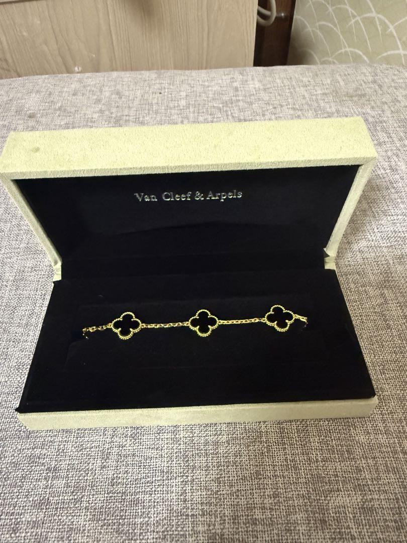 Van Cleef & Arpels クローバーブレスレット