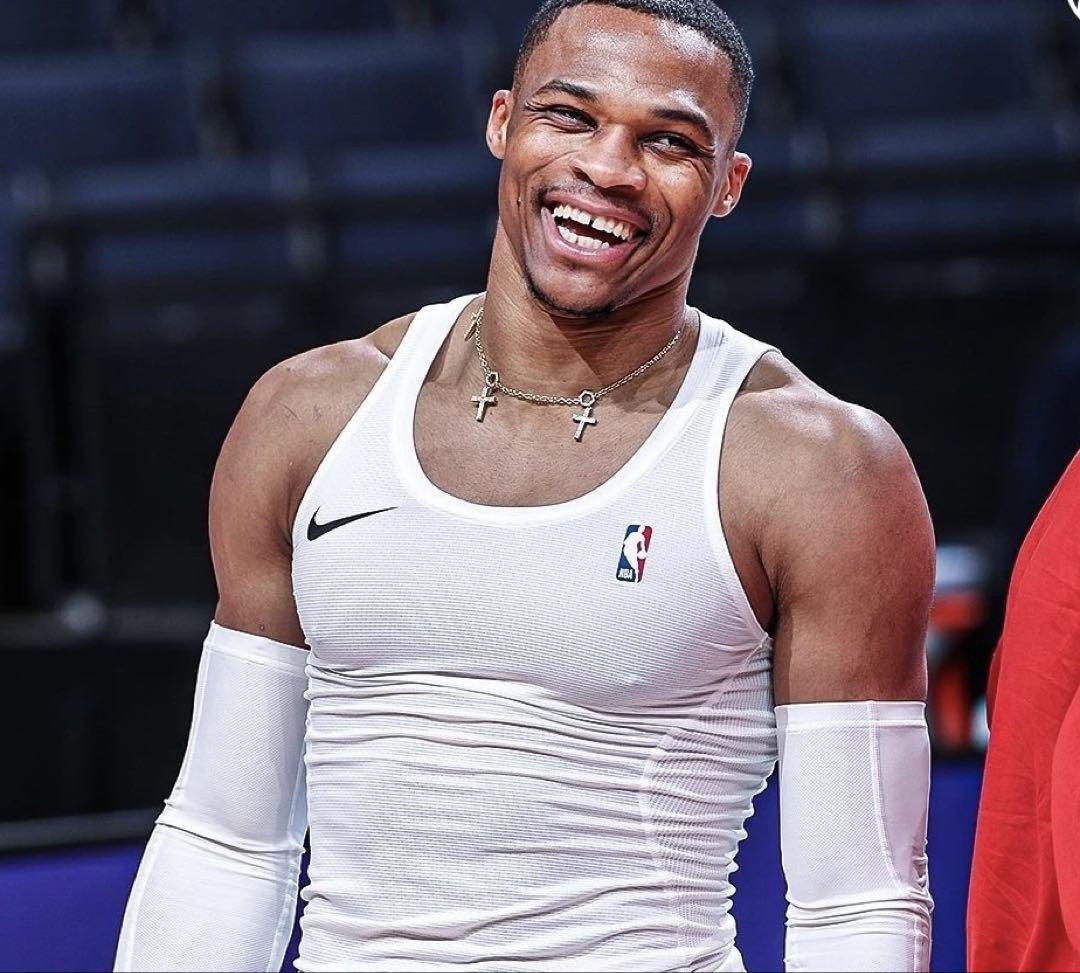 NBA白色ノースリーブ コンプレッションタンクトップ Lサイズ選手支給品Used
