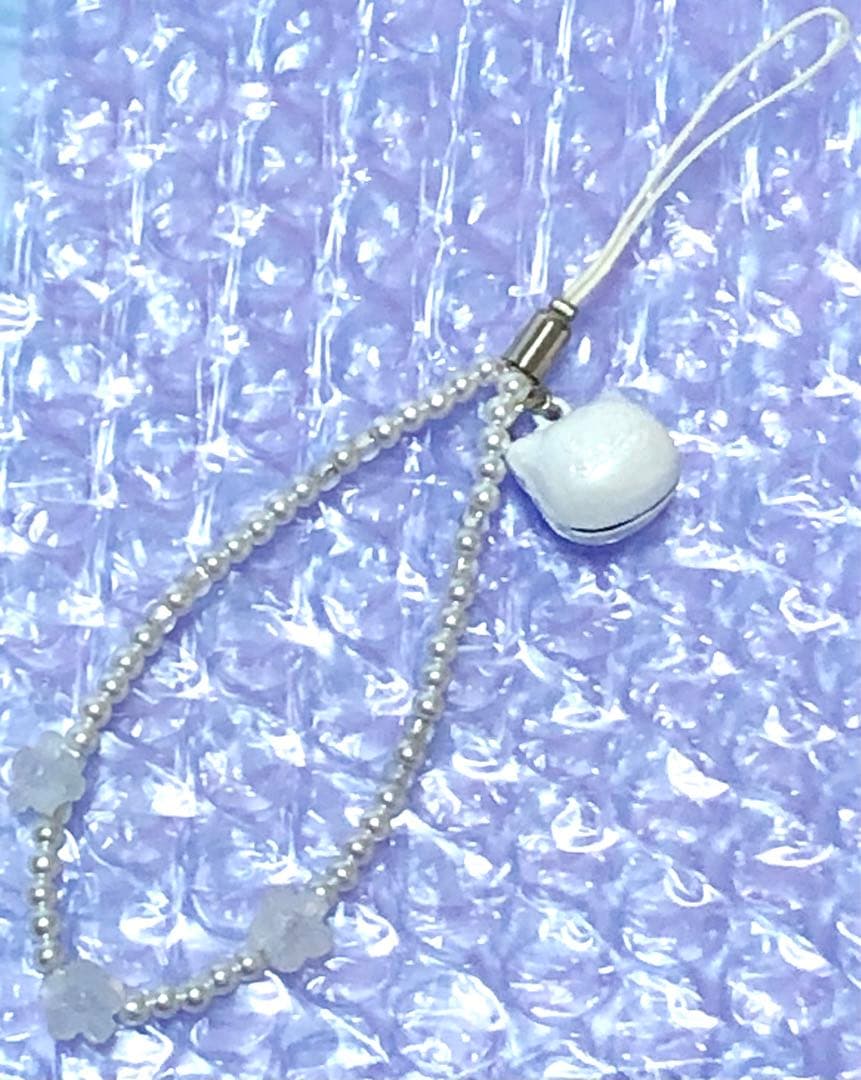 サンリオ　ハローキティ　レトロ　 レア　 希少　キティちゃん　ホワイト　根付け サンリオ ハローキティ レトロ レア 希少 キティちゃん ホワイト