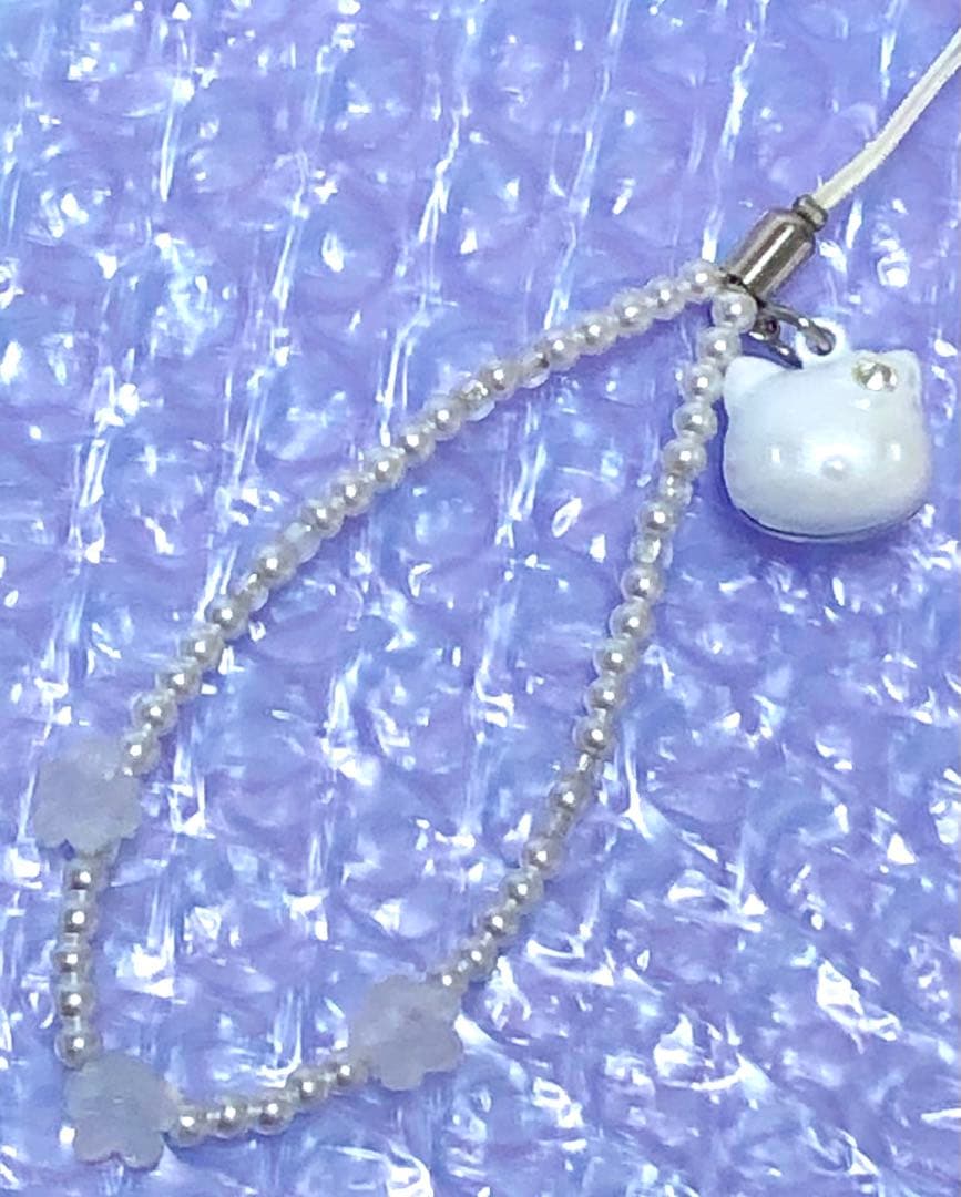 サンリオ　ハローキティ　レトロ　 レア　 希少　キティちゃん　ホワイト　根付け サンリオ ハローキティ レトロ レア 希少 キティちゃん ホワイト