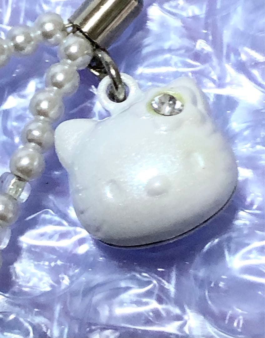 サンリオ　ハローキティ　レトロ　 レア　 希少　キティちゃん　ホワイト　根付け サンリオ ハローキティ レトロ レア 希少 キティちゃん ホワイト