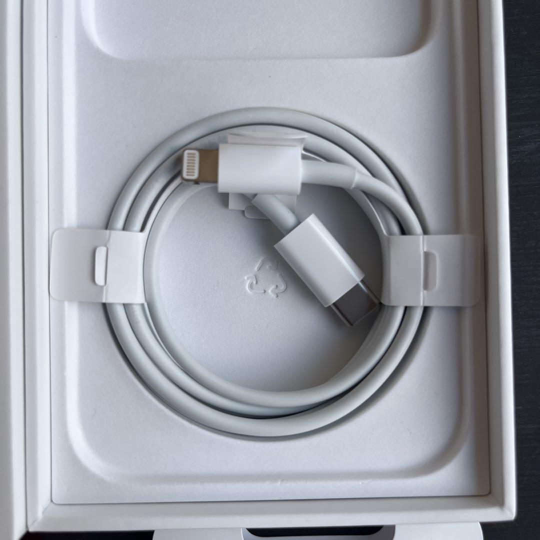 iPhone13 256gb simフリー 箱 備品付 バッテリー87%