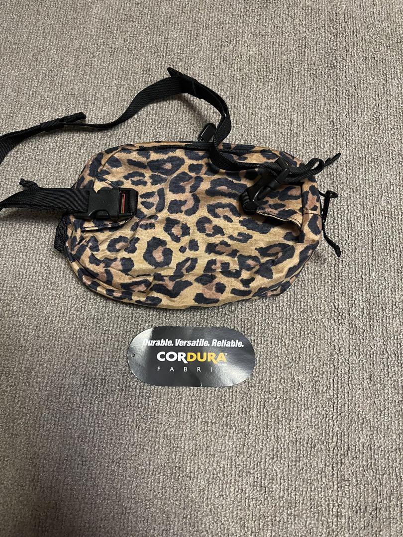 supreme 豹柄コンパクトバッグ