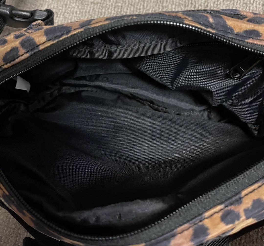 supreme 豹柄コンパクトバッグ