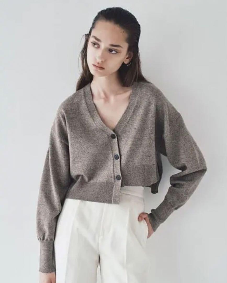 CASA FLINE（カーサフライン）の「アシンメトリーショート