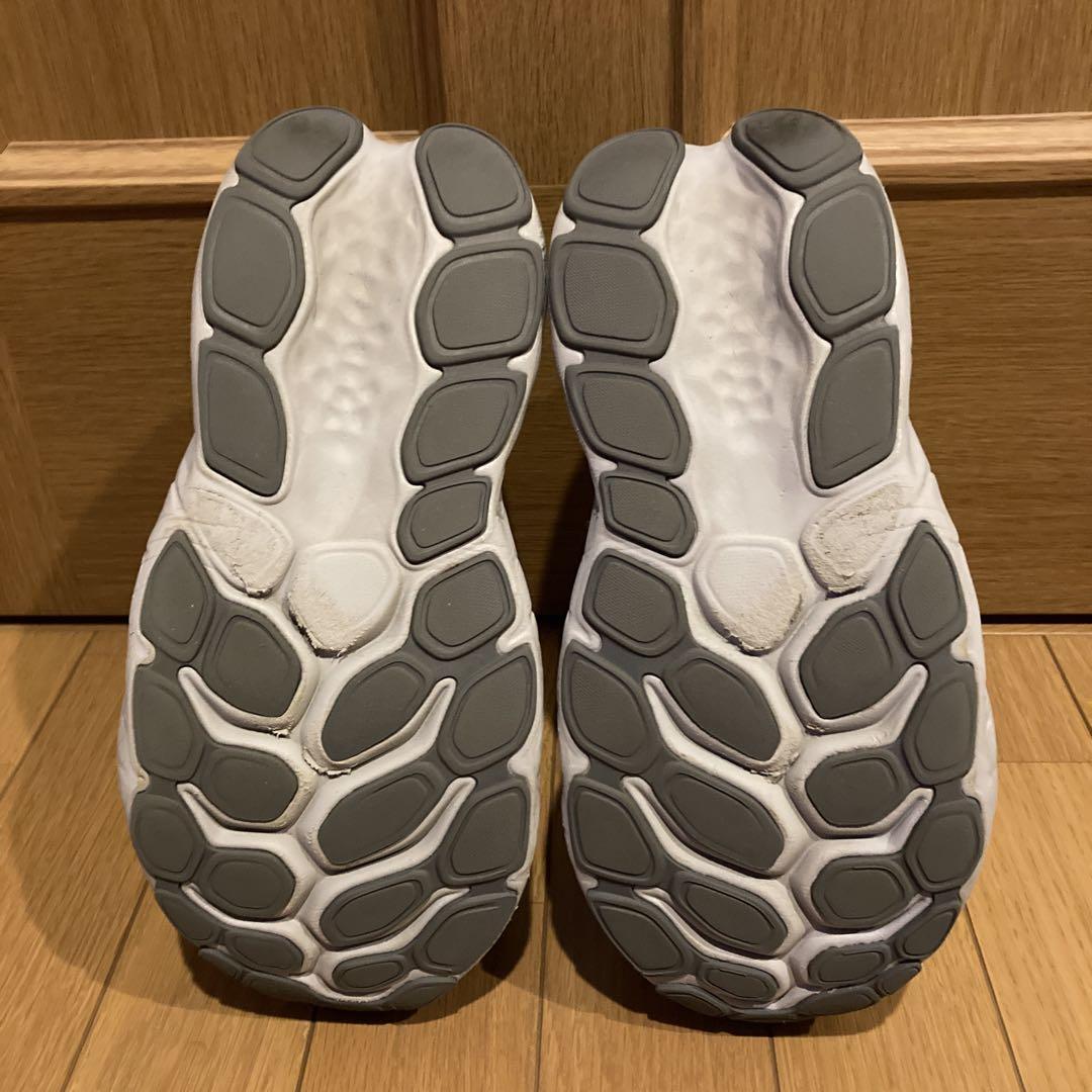 ニューバランス　Fresh Foam X More ライトグレー 26.5㎝