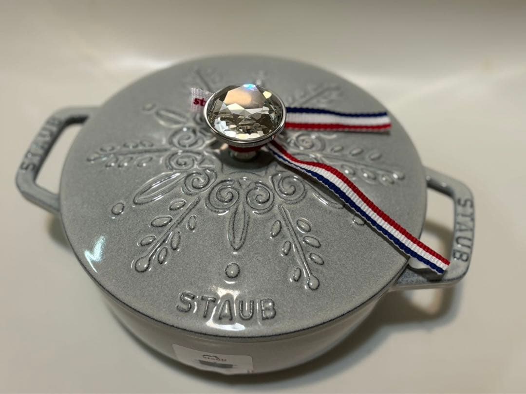 staub ストウブ 限定スノーフレーク 16センチ 正規品保証 楽天