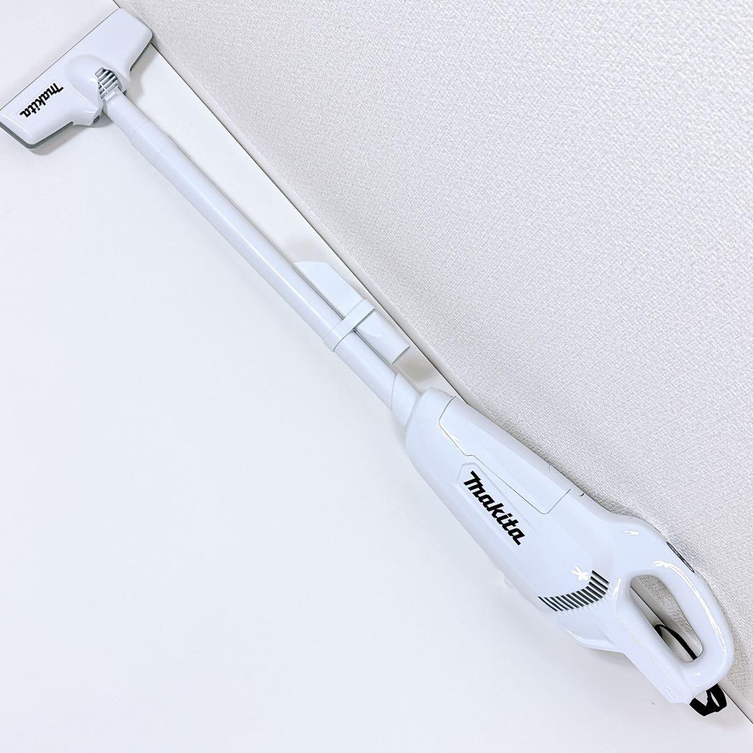 マキタ 10.8v充電式コードレス掃除機 紙パック式 CL107FD