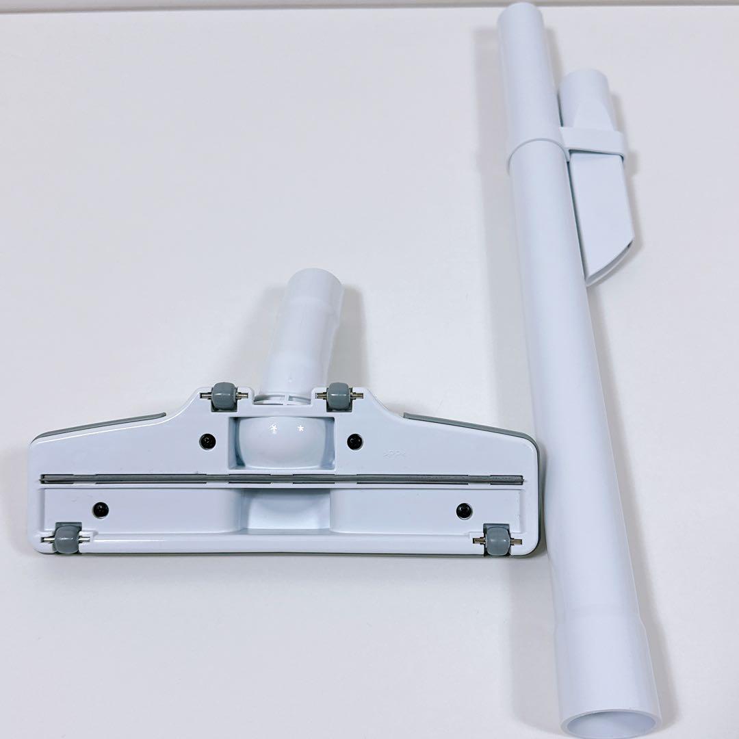 マキタ 10.8v充電式コードレス掃除機 紙パック式 CL107FD