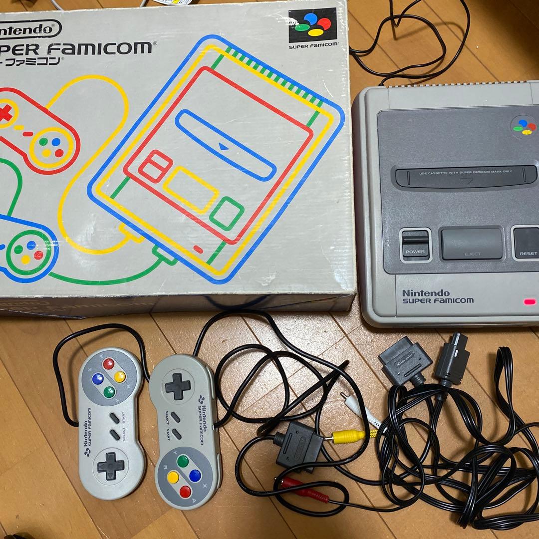 Nintendo スーパーファミコン 本体 コントローラー2個付き