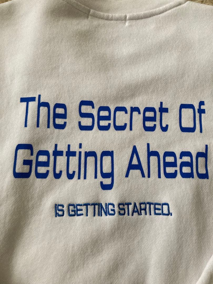 ホワイト ロゴトレーナー