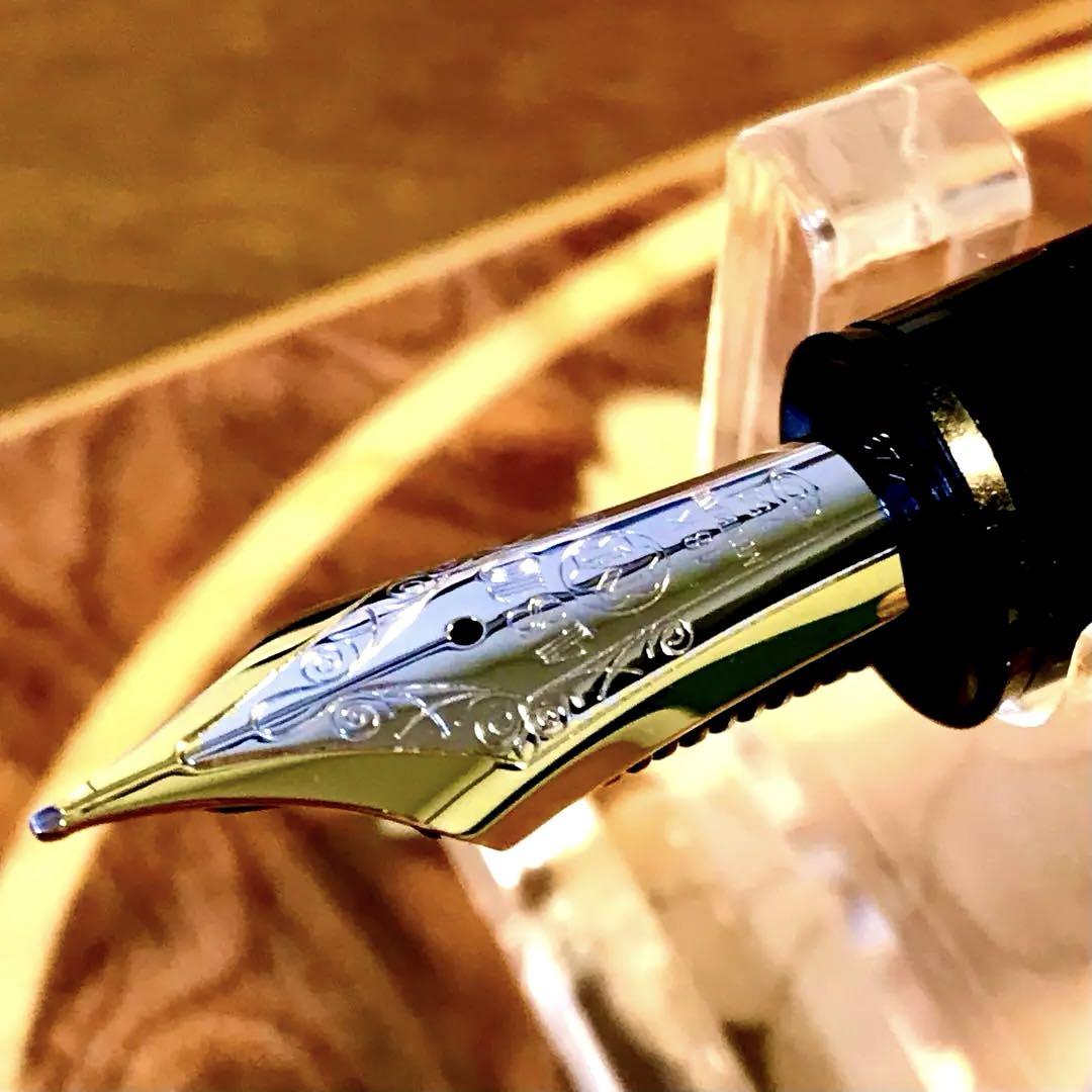 ☆超希少品☆素晴らしいモンブランマイスターシュテック149万年筆(18Ｋ)