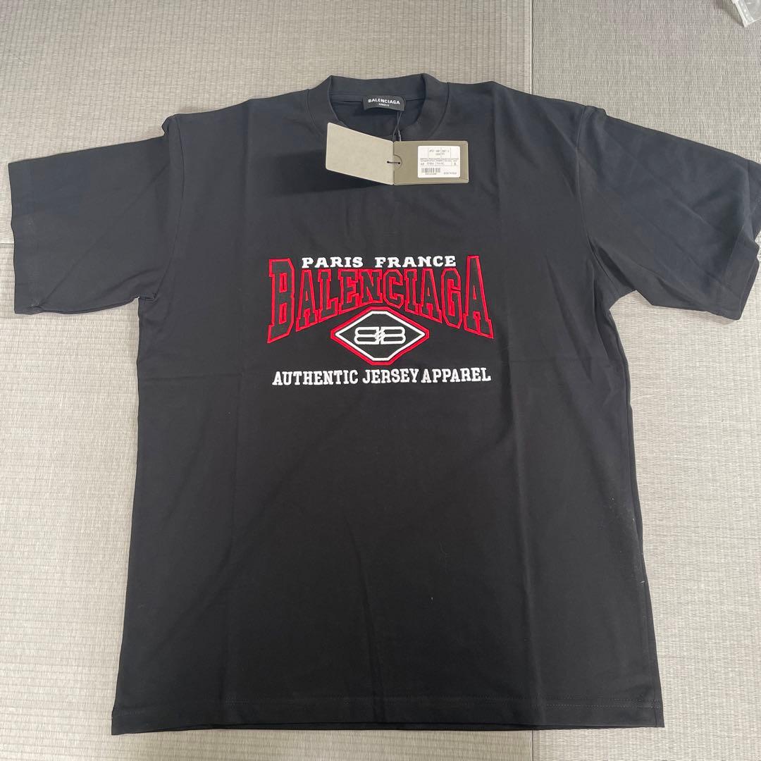 人気定番 バレンシアガ半袖刺繍 Tシャツ S iauoe.edu.ng