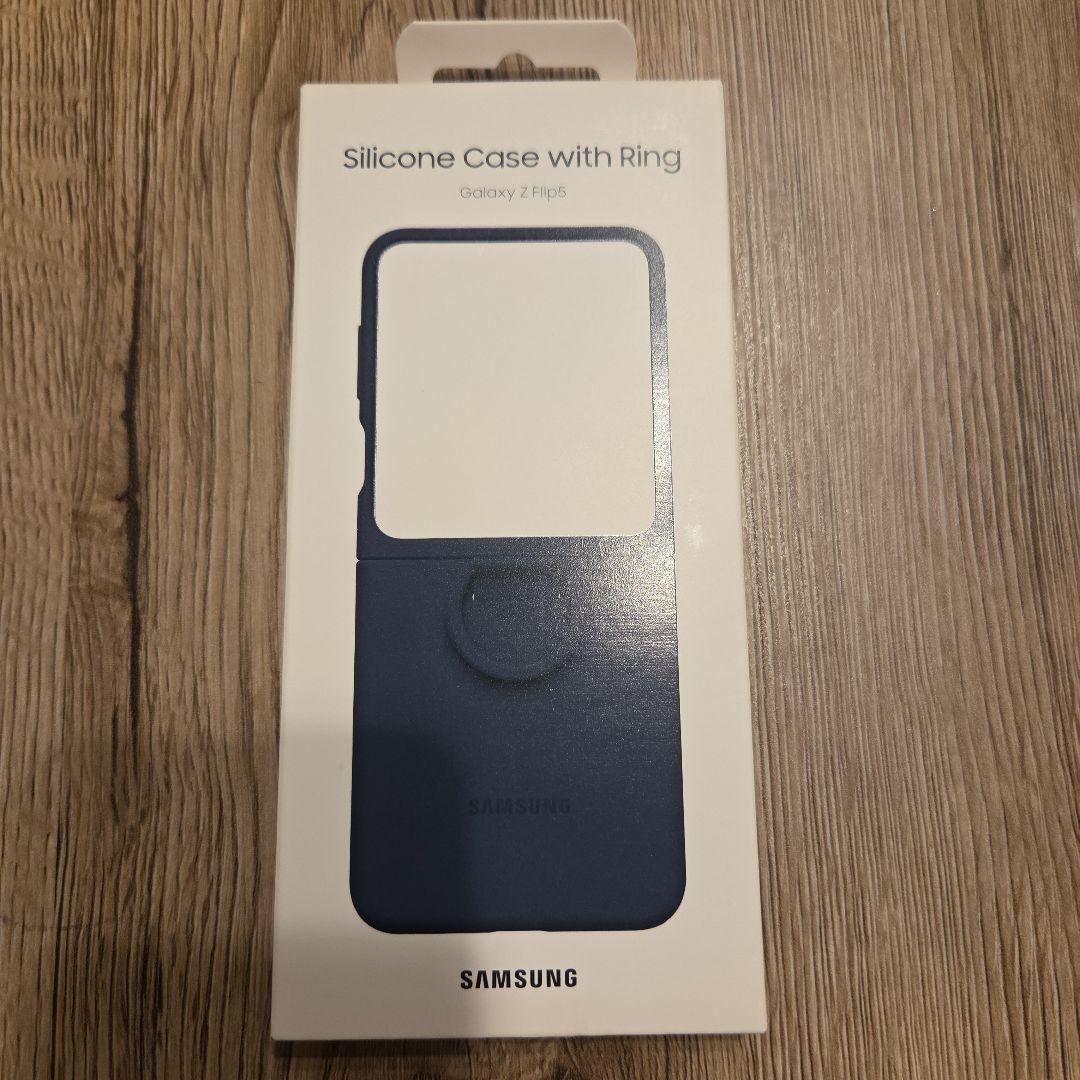 純正　Samsung Galaxy Z Flip5 シリコンケース ネイビー