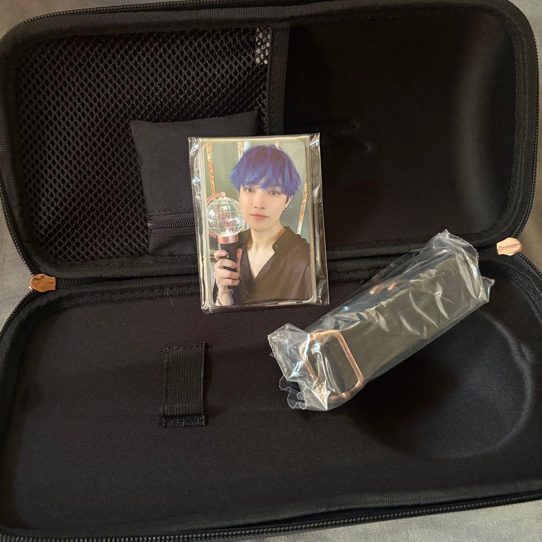 ATEEZ ライティニ ペンライトケース ver.1 トレカコンプ - メルカリ ATEEZ ライティニ ペンライトケース ver.1 トレカコンプ - メルカリ