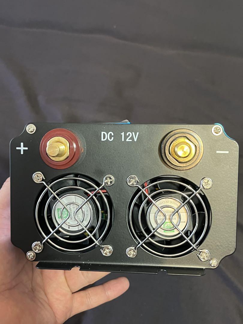 2000W 純正弦波インバーター USBポート4つ