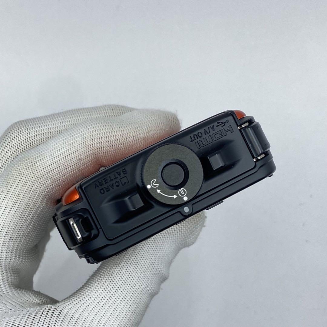 [美品]ニコン クールピクス AW100 防水デジタルカメラ　オレンジ　箱付き