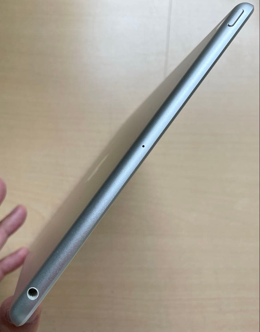 iPad 第6世代　A1893　Wi-Fiモデル　シルバー　32GB 超美品#2