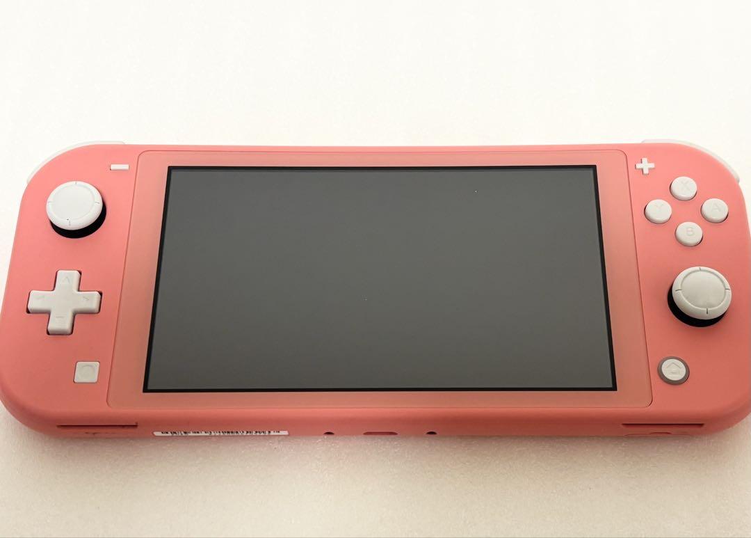 Nintendo Switch Lite コーラル