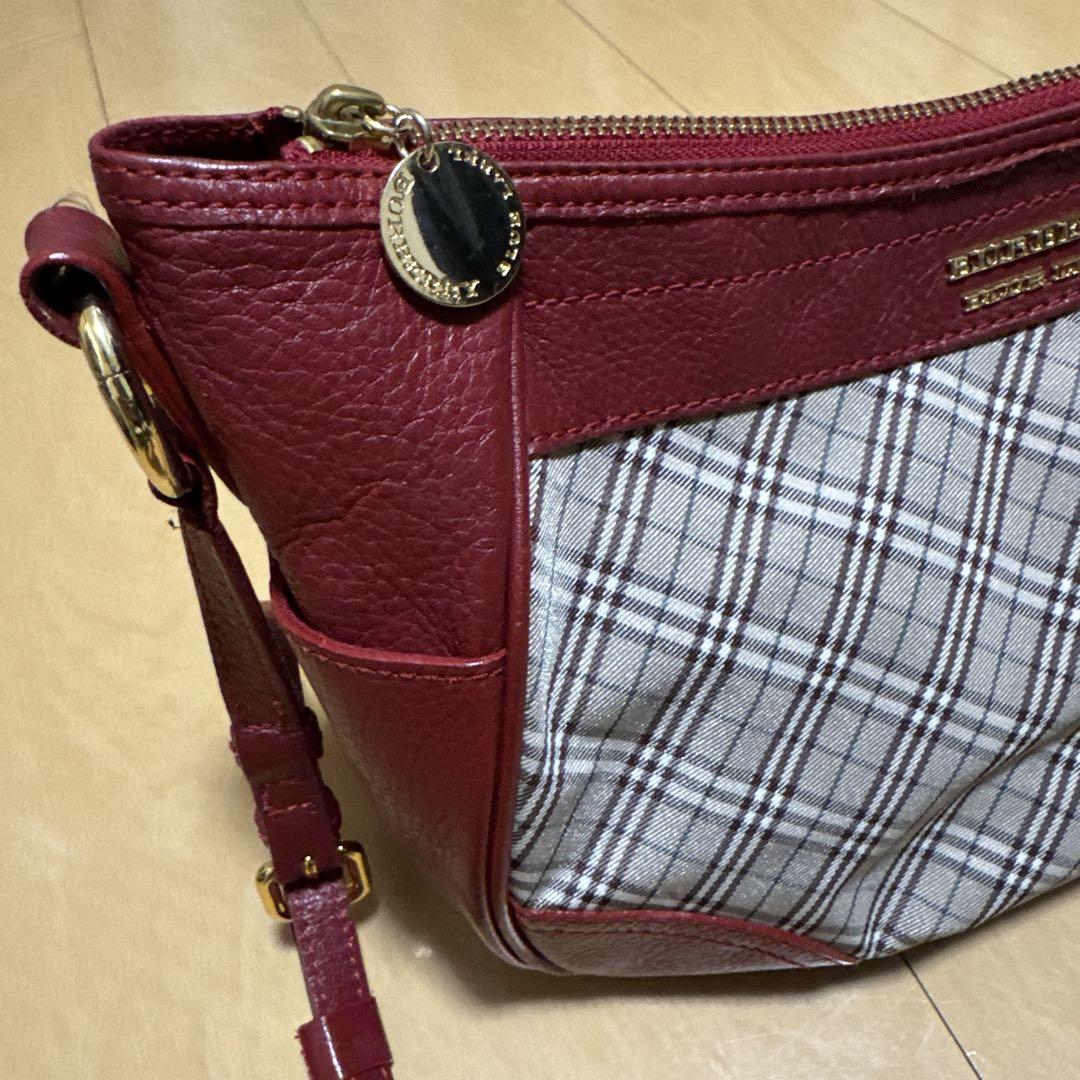 【美品】バーバーリーブルーレーベル☆ハンドバッグ　ノバチェック　レッド　赤 極美品 バーバリーブルーレーベル ノバチェック ミニ