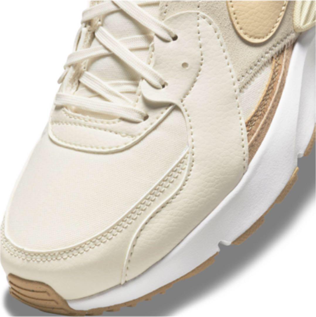 NIKE エアマックスエクシー☆コルク　25㎝　新品未使用