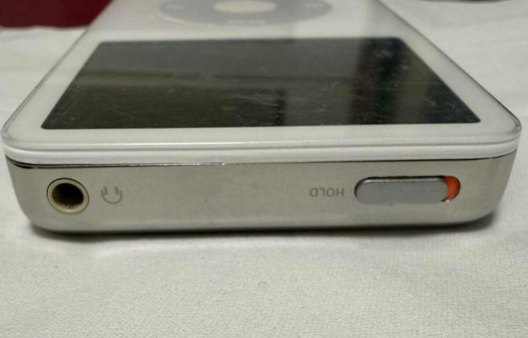 동작 확인이 끝난 iPod classic 제5세대 80 GB MA448J