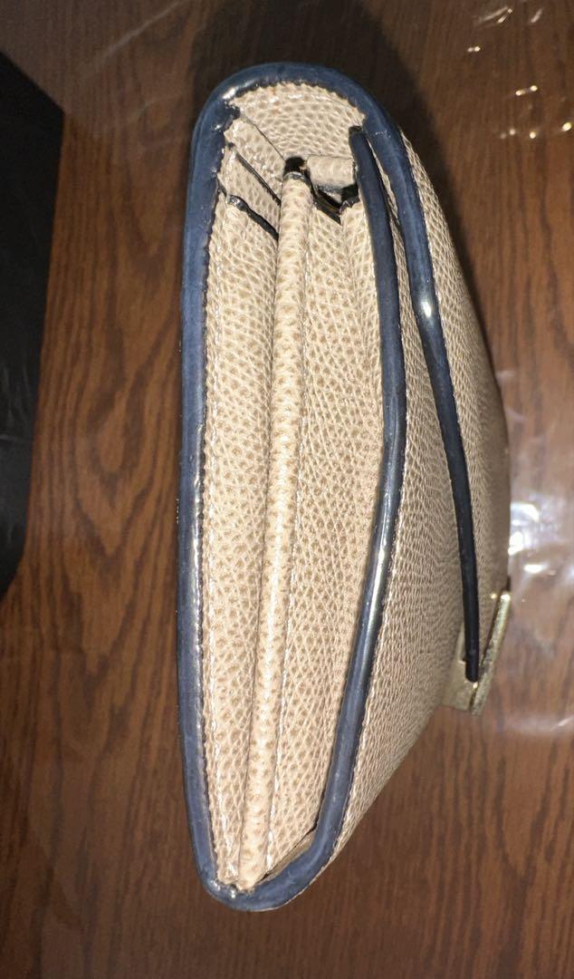 美品✨ ヴァレクストラ　イジィデ　ロングウォレット　ターンロック　箱付　ベージュ