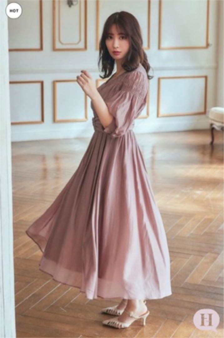 Her lip to（ハーリップトゥー）の「Airy Volume Sleeve Dress