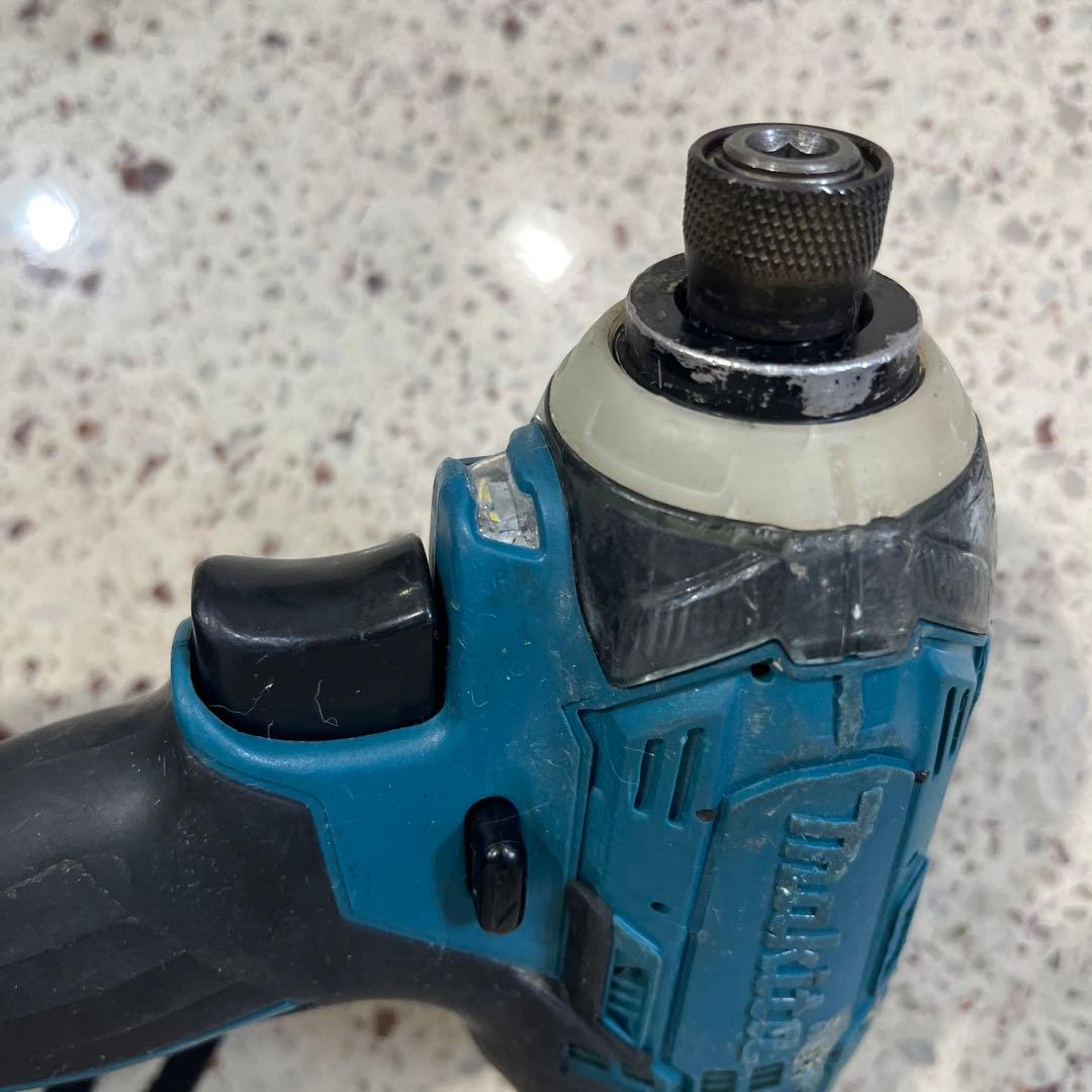 マキタインパクトドライバーTD149D18v 本体のみMakita