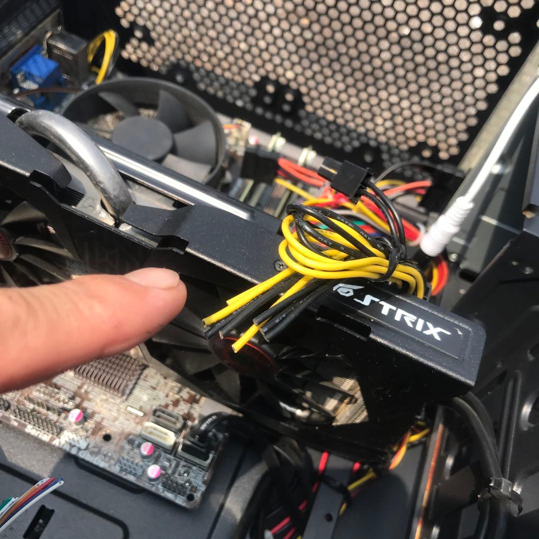 AHさん見てください！パソコン本体