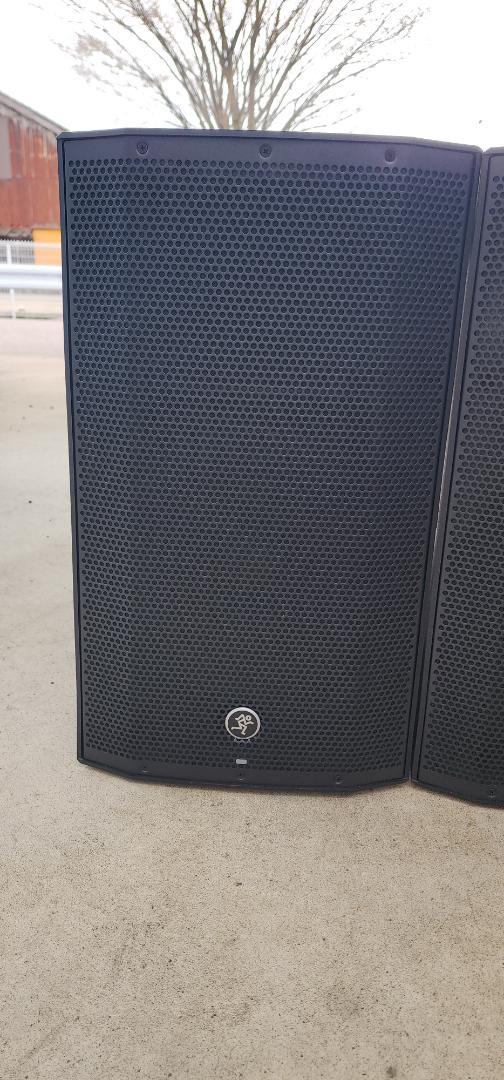 １３００W　MACKIE Thump12A 2本セット