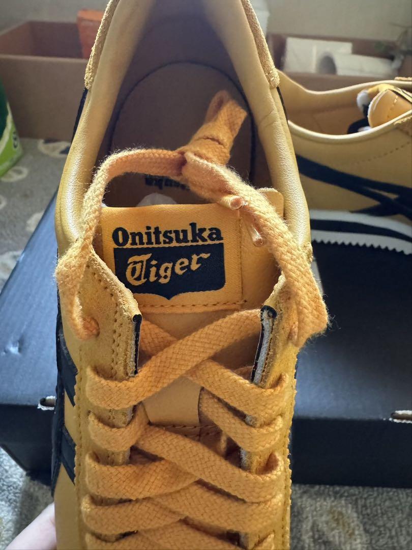 新品未使用Onitsuka Tiger Tiger Corsair 37サイズ 新品未使用Onitsuka Tiger Tiger Corsair 37サイズ