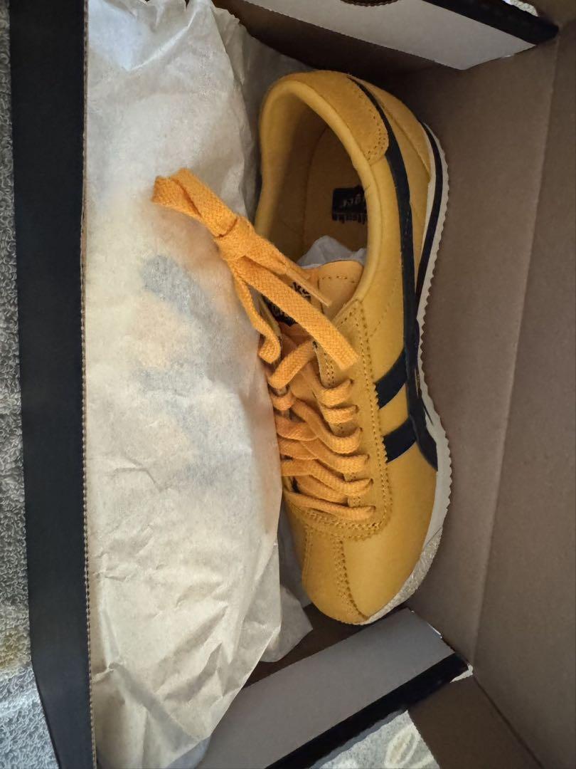 新品未使用Onitsuka Tiger Tiger Corsair 37サイズ